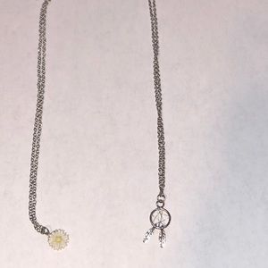 Two piece necklace set